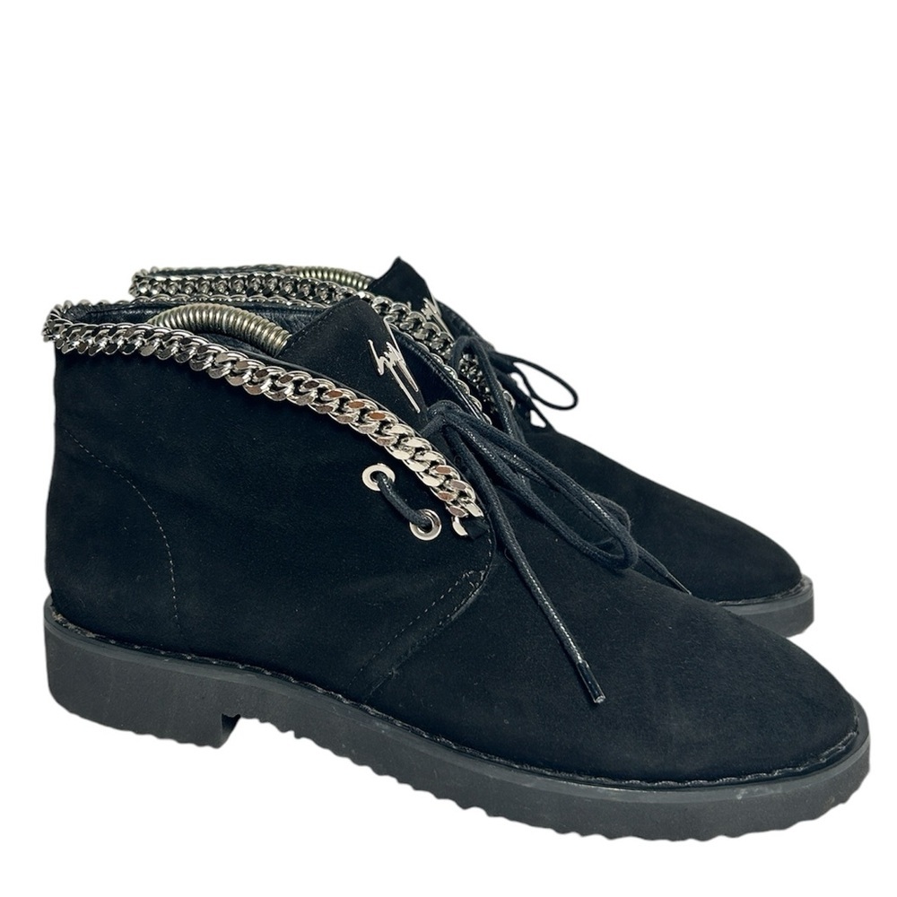 Giuseppe Zanotti Womens Chukka Bootie Suede Metal Embellishment. Like New Sz.38.